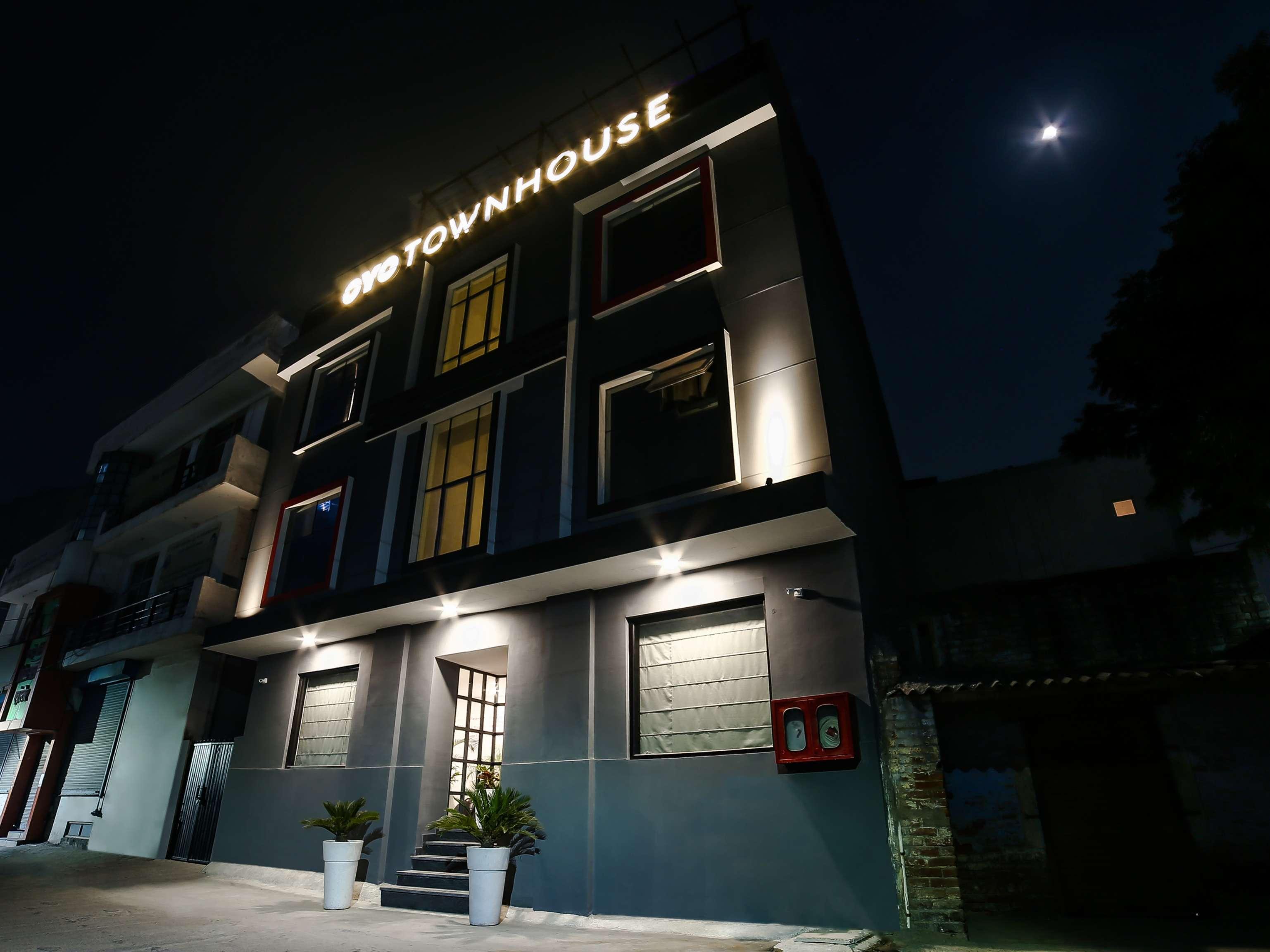 Hotel Collection O Townhouse 069 Gurgaon Zewnętrze zdjęcie