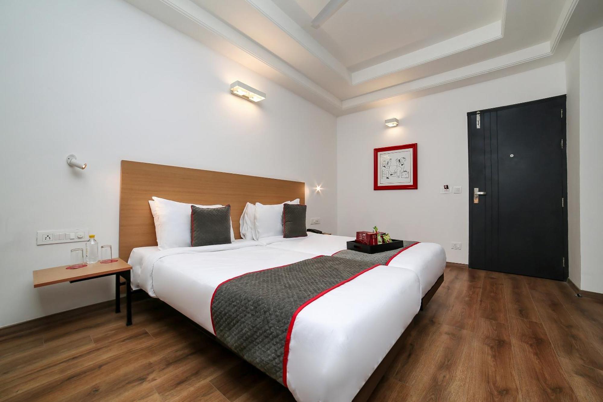Hotel Collection O Townhouse 069 Gurgaon Zewnętrze zdjęcie