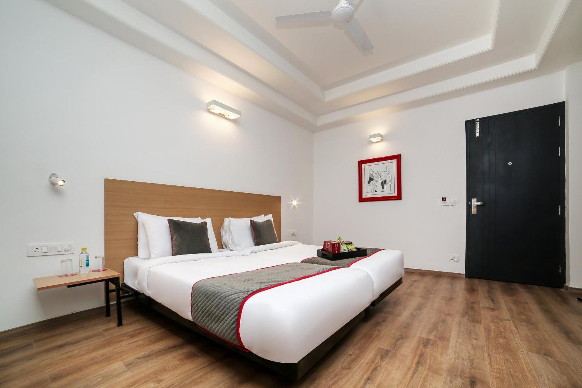 Hotel Collection O Townhouse 069 Gurgaon Zewnętrze zdjęcie